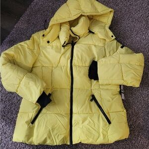 BCBG Paris Lemon Yellow Quilted Hooded Puffer Jacket Size 1X